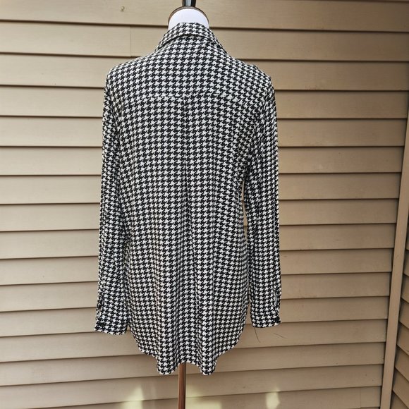 Big Dart Houndstooth Print Button-Up Blouse Black White Classic Posh Chic - Picture 7 of 11